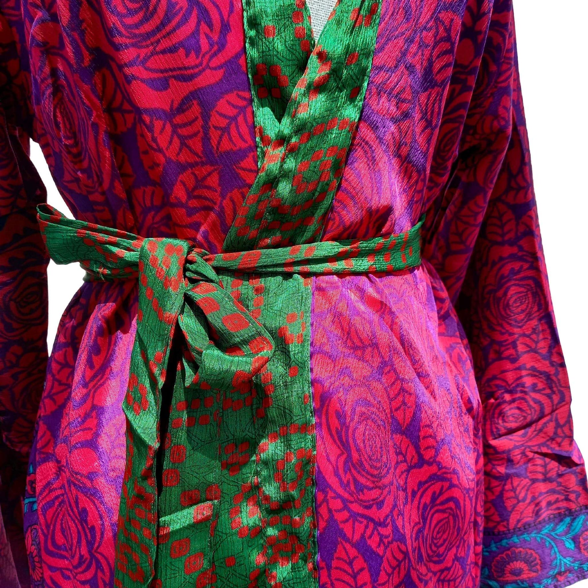 Short silk Kimono Line No20 - Unik by Nature
