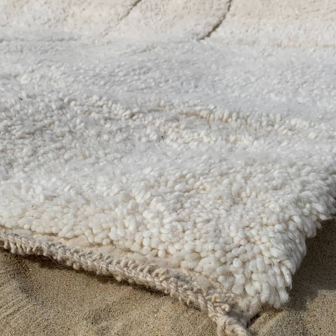 Hana Handmade Berber Carpet Beni Ouarain - 100% wool size 200 x 300 cm