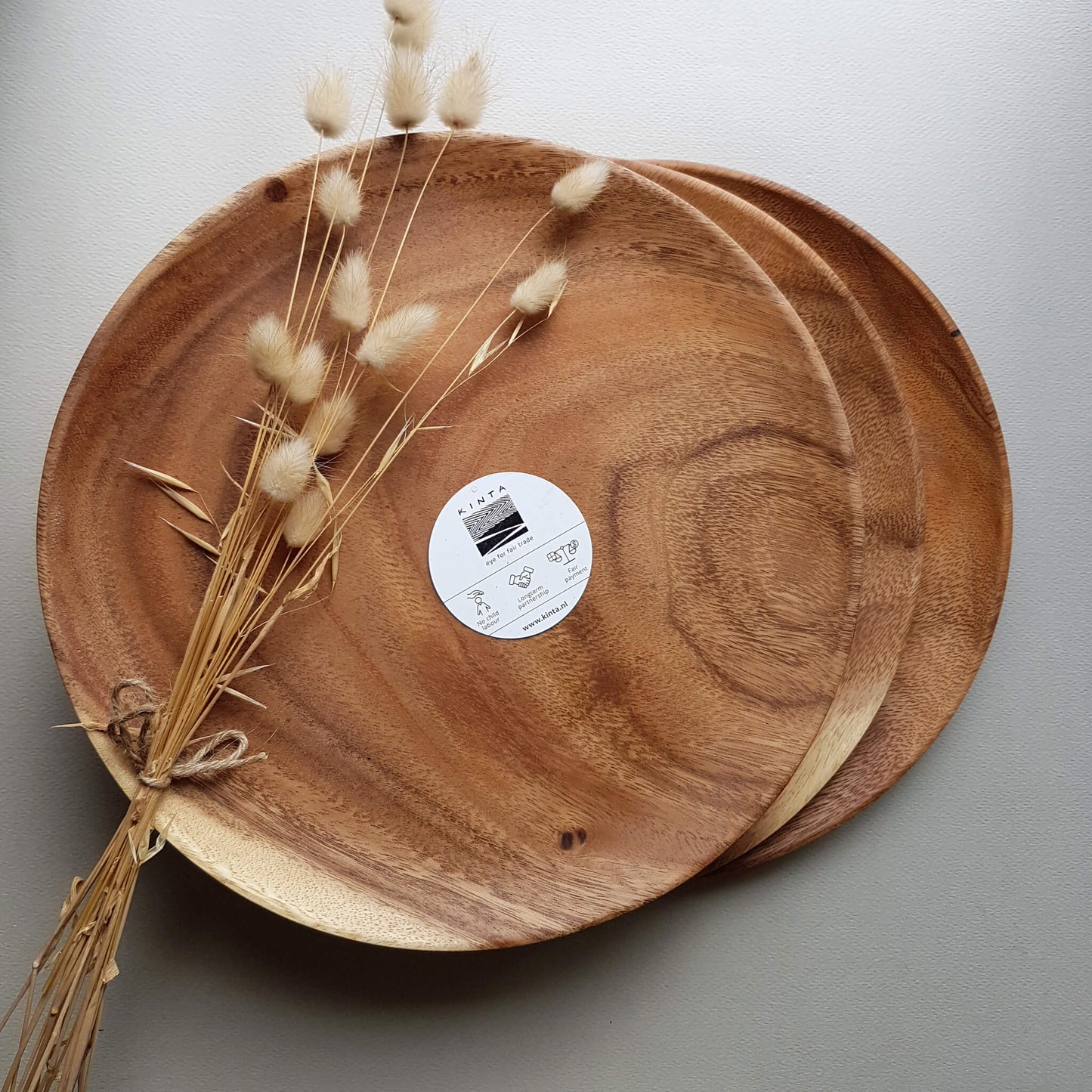 Sustainable Acacia wood Plate Round 28 cm - Unik by Nature