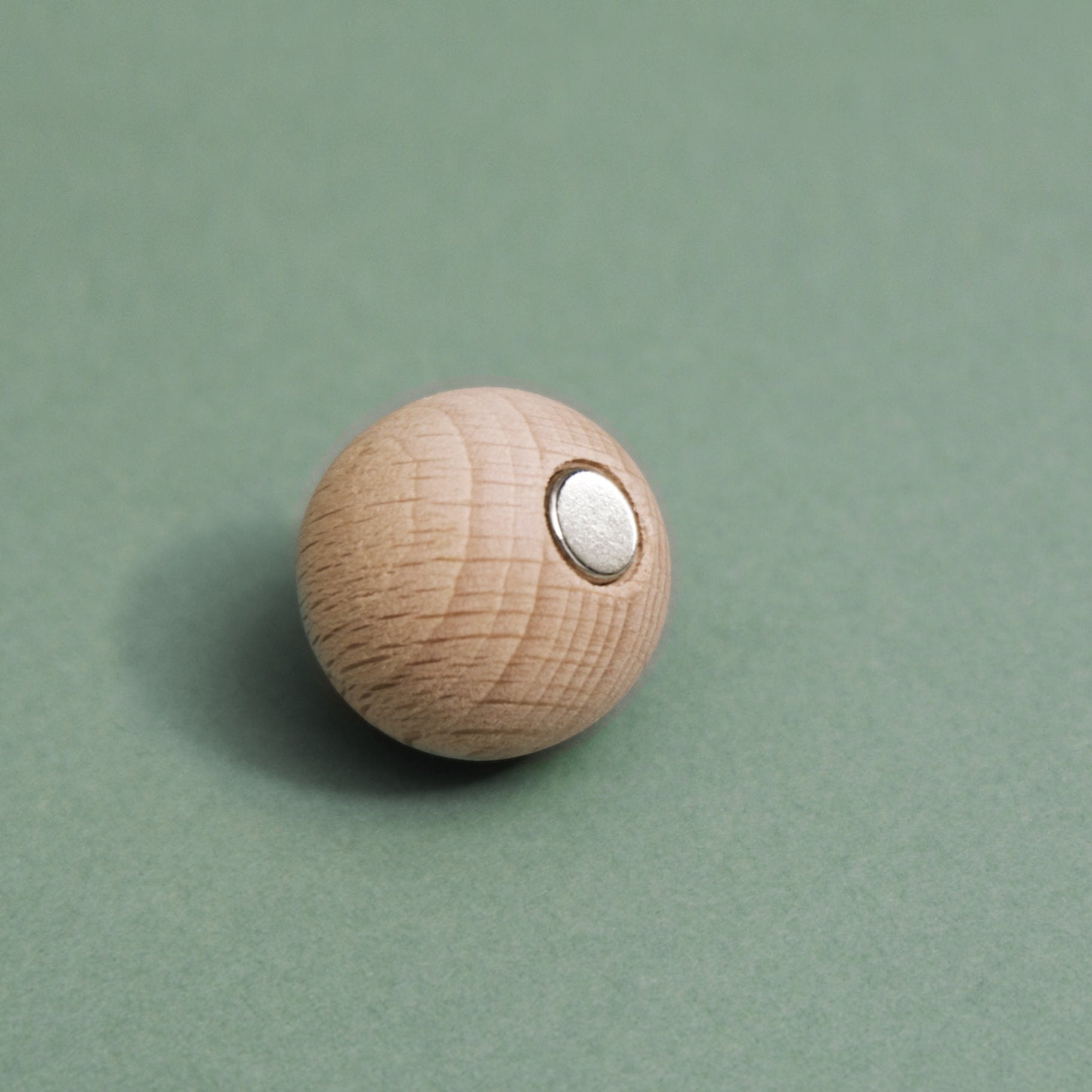 Magnetic wooden ball - very powerful natural wood - Unik by Nature