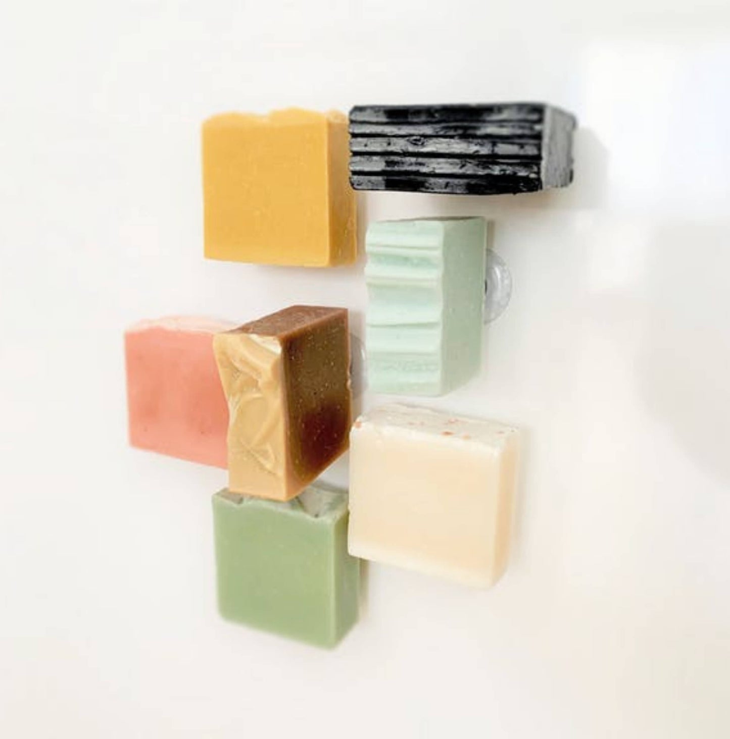 Magnetic Minimalist Soap holder - Made in France - Unik by Nature