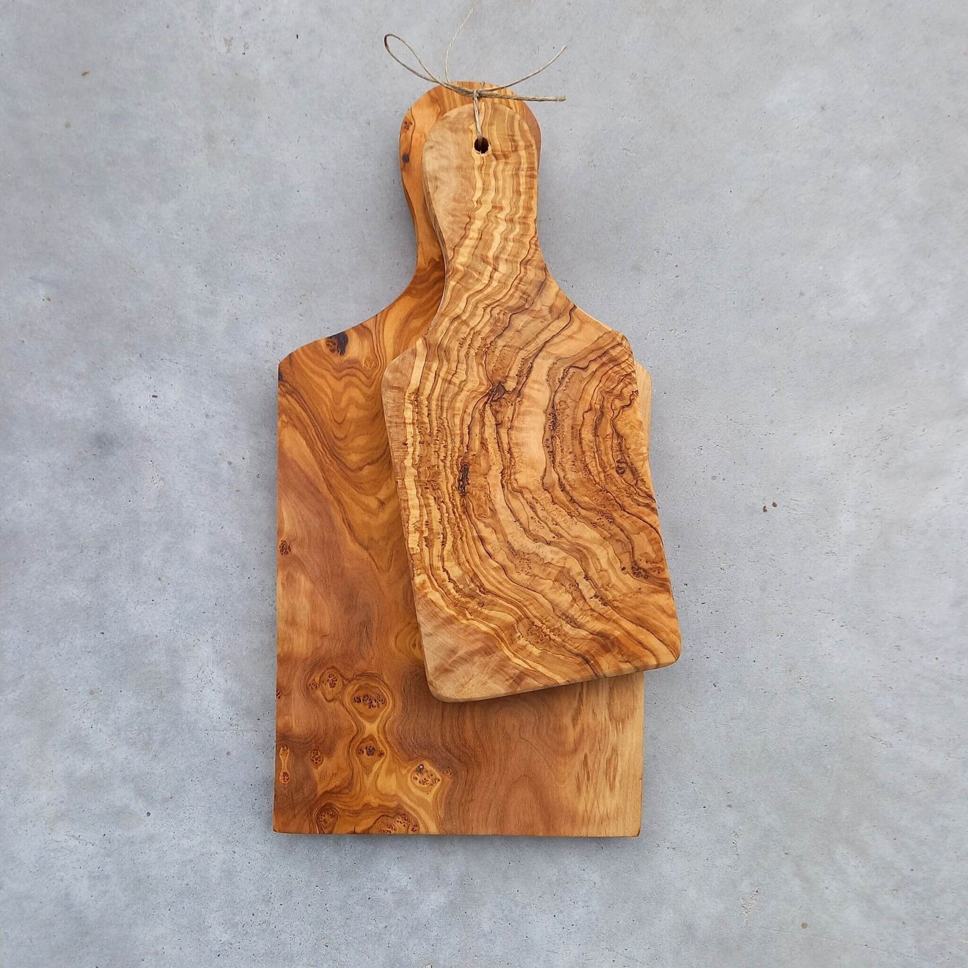 Olive wood - Set of 2 Olive Wood cutting boards with handle - Unik by Nature