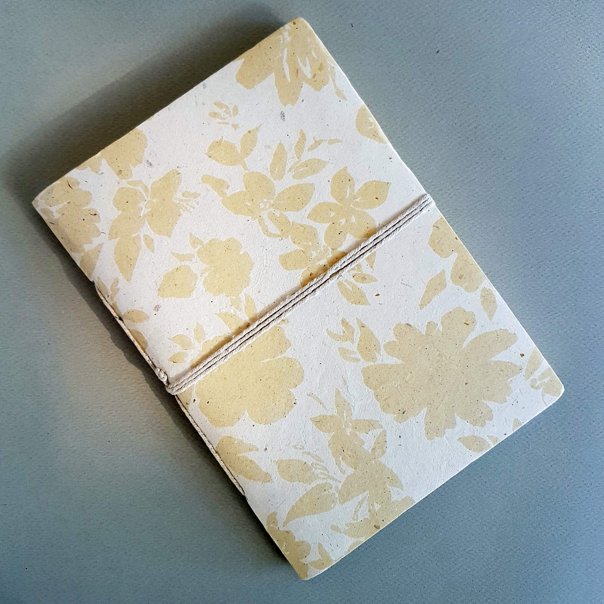 Handmade Lokta Paper Note Book Ecru & White Floral pattern Size L - Unik by Nature