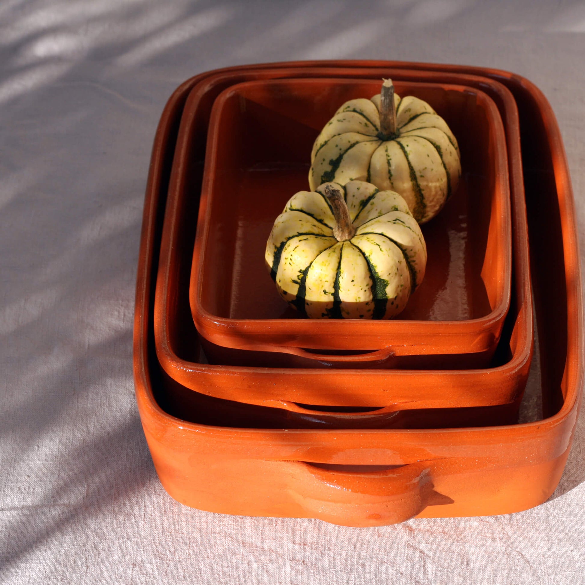 Oven Dish with Handle Handmade in Portugal 3 sizes - Unik by Nature