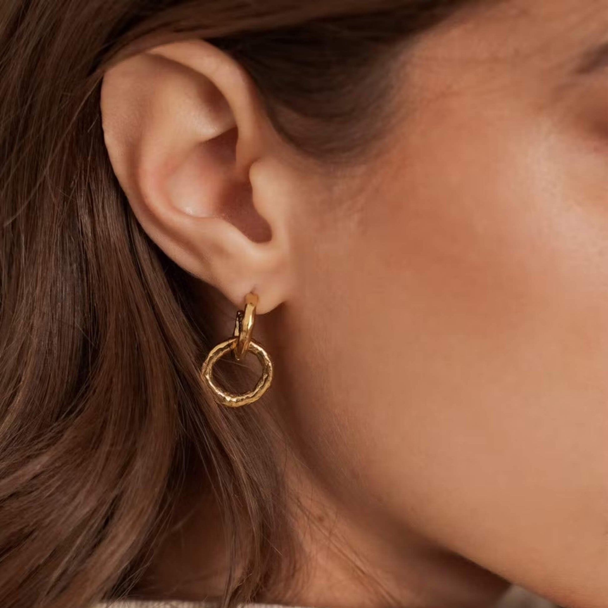 Golden hoop earrings Napoline - Unik by Nature
