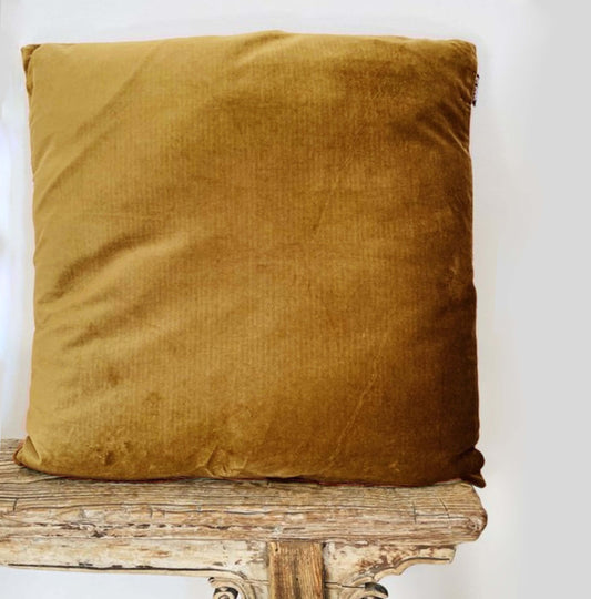Cushion Vintage velvet Ochre with filling two sizes - Unik by Nature